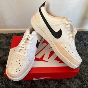 Nike White and Black Sneakers Iconic Design